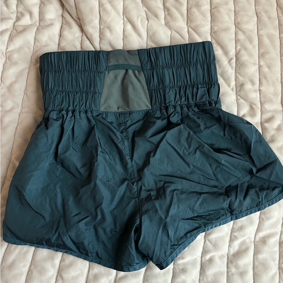 FREE PEOPLE SHORTS - Picture 2 of 3